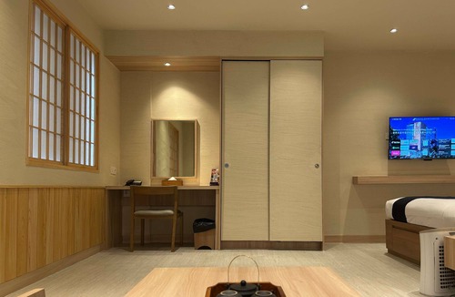 Kemang Hotel | Kuretakeso Kemang Hotel