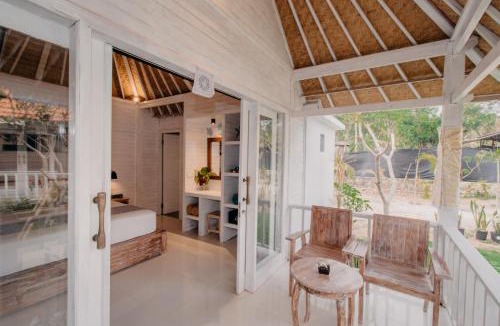 Mushroom Bay Cabin | Lebaoh Nusa Cottage