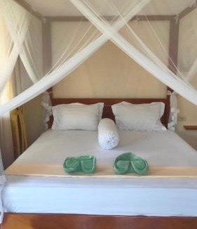 Bukit Lawang Villa | Leuser Inn & Jungle Trekking