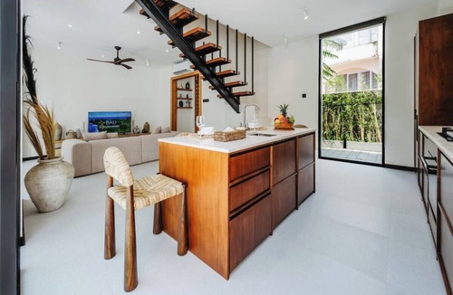 Pererenan Villa | Lily Villa 6 - Modern 2BR in Canggu's Heart w Pool+Beach Nearby