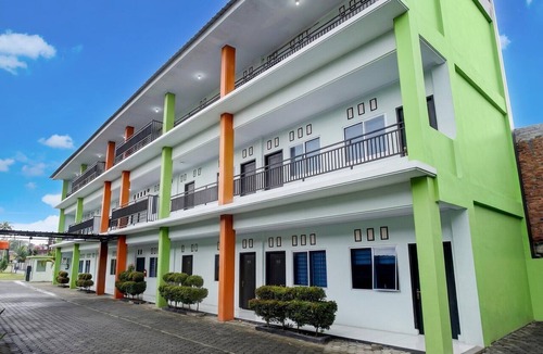 Rajabasa House | Lima Residence Deluxe Twin