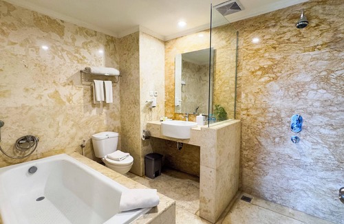 Colomadu Hotel | Lorin Syariah Solo Hotel
