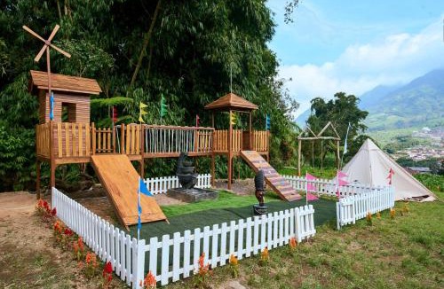 Selo Hotel | Luxcamp Selo - Merapi View by Horison