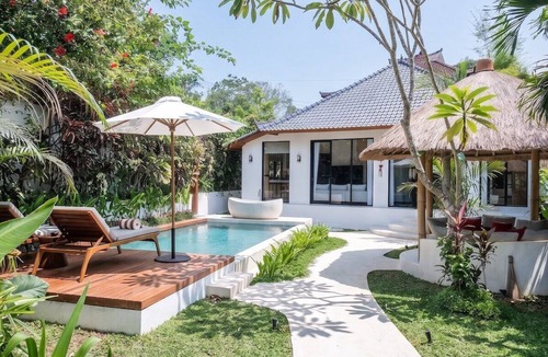 Penestanan Villa | Luxe 2BR Villa in Ubud w Garden Bath, Patio & Pool
