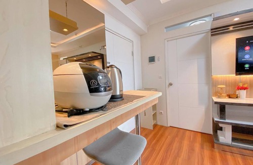 Bandung Apartment | Luxurious 3Br At Gateway Ahmad Yani Cicadas Apartment