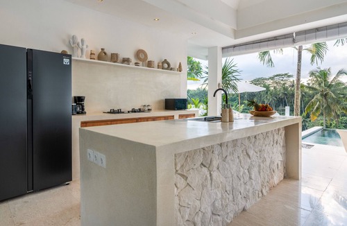Pejeng Kawan Villa | Luxury 4BR Ubud 2 Infinity Pools Sacred Jungle
