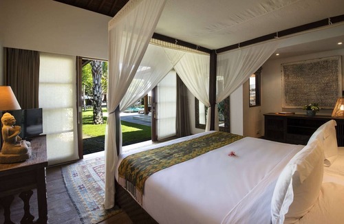 Drupadi Villa | Luxury 7 Bedroom Villa in Seminyak with Private Pool, Bali Villa 2071