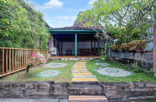 Kretek House | Luxury Deluxe DBL Escape W/Free WiFi and Parking
