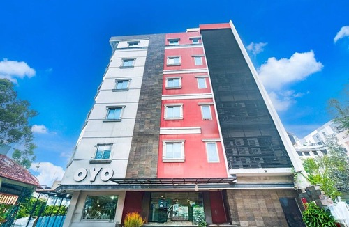 Old Jakarta House | Luxury Deluxe DBL Retreat W/Free WiFi and Parking