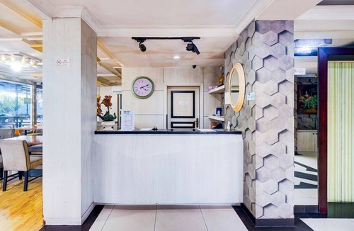 Old Jakarta House | Luxury Deluxe DBL Retreat W/Free WiFi and Parking