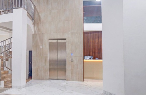 Old Jakarta House | Luxury Deluxe DBL Retreat W/Free WiFi and Parking