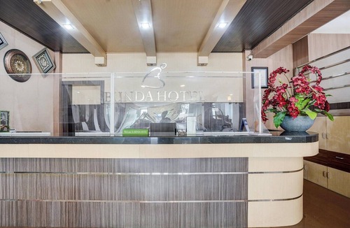 Padang House | Luxury Deluxe DBL Retreat W/Free WiFi and Parking
