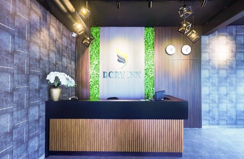 Tanjung Uncang House | Luxury Deluxe DBL Retreat W/Free WiFi and Parking
