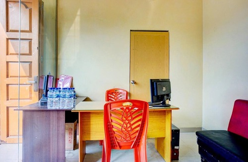 Medan House | Luxury Deluxe DBL Retreat W/Free WiFi and Parking