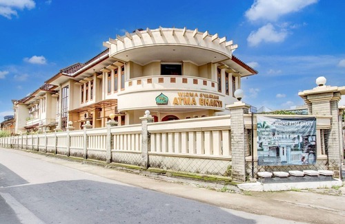 Laweyan House | Luxury Deluxe DBL Retreat W/Free WiFi and Parking