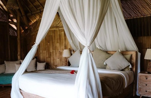 Selat Villa | Luxury Sawah Bamboo House - Kosay Bali