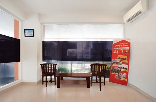 Palembang House | Luxury Twin Stay with Free WiFi and Parking