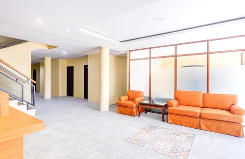 Lubuk Baja House | Luxury Twin Stay with Free WiFi and Parking