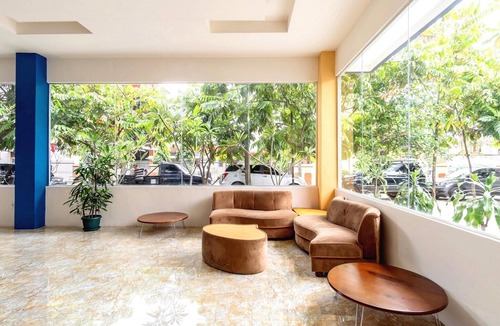 Medan House | Luxury Twin Stay with Free WiFi and Parking