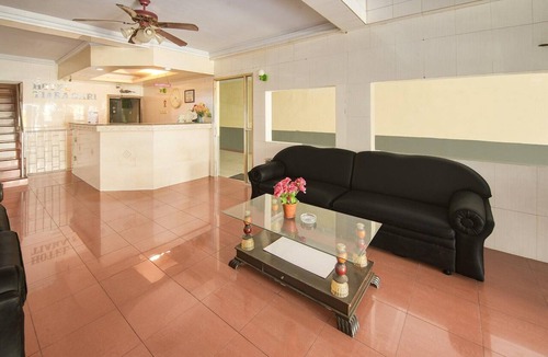 Makassar House | Luxury Twin Stay with Free WiFi and Parking