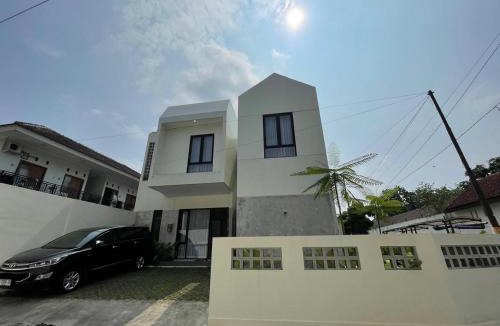 Yogyakarta House | Matari House Jetis