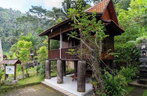 Sidemen Villa | Medukuh Point Hill Sidemen