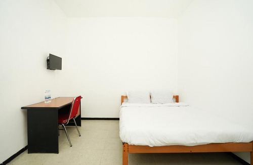 Surabaya Hotel | Merapi Inn Syariah by ecommerceloka