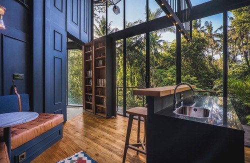 Singakerta Villa | Milliways Bali - Playful Boutique Villa by the Jungle Gorge - 3 Bedrooms
