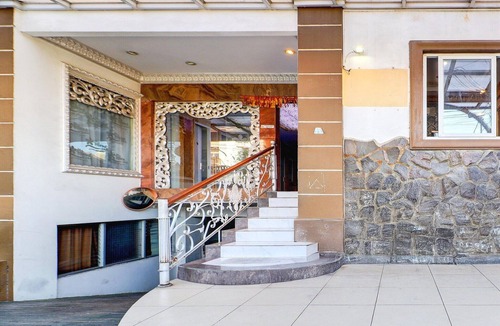 Kartika Plaza House | Modern Twin Suite Stay W/Free WiFi and Pool