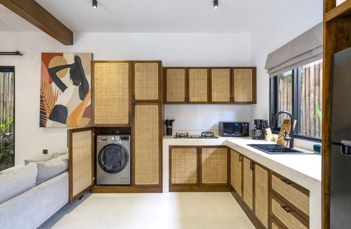 Penestanan Villa | New Chic 2BR Villa Huge Pool Garden Bath+Patio