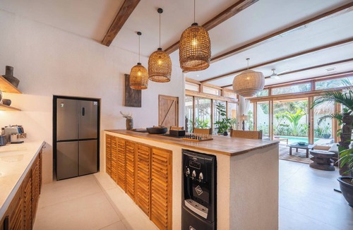 Mushroom Bay Villa | New Stunning Villa "Coral" - 2 Bdr - Lembongan
