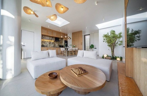 Bukit Villa | New Tropical 3BR Villa+Private Pool+Best Location