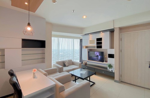 Pekayon Jaya Apartment | Nice And Elegant 2Br At Grand Kamala Lagoon Apartment