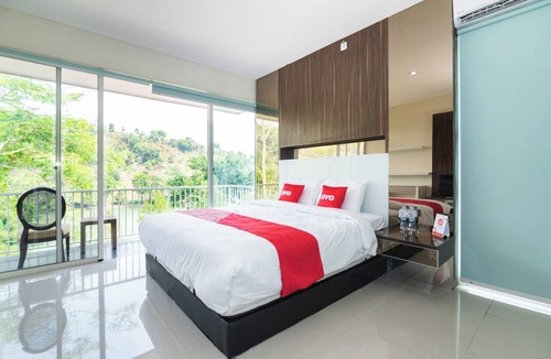 Prigen Hotel | OYO 2001 Taman Dayu Villa Golf View