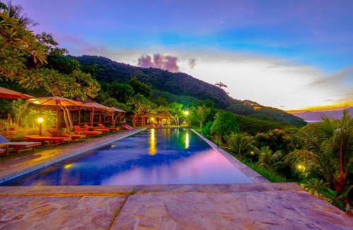Selong Belanak Hotel | OYO 2823 Artati Bungalows And Restaurant