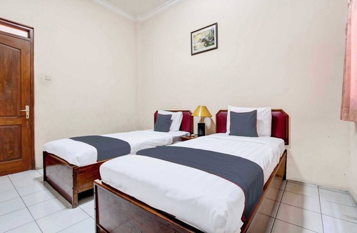 Garut Hotel | OYO 95023 Hotel Alamanda Garut