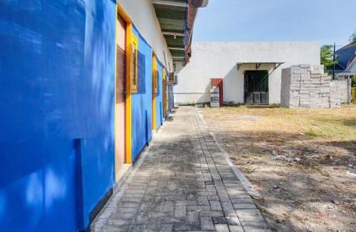 Sidoarjo Hotel | OYO Life 91544 Homestay Biru Blukid