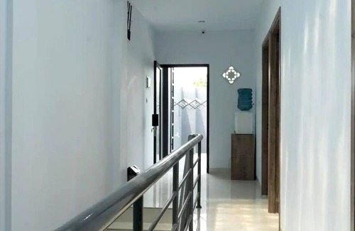 Cimone Hotel | OYO Life 92878 Kost Padma Syariah