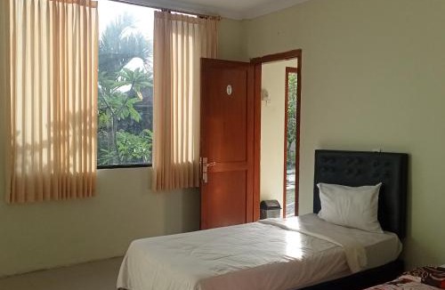 Pakem Hotel | Pakemsari Resort Hotel