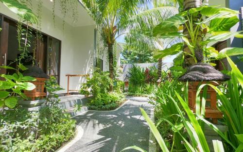 Kuta Selatan Hotel | Palm Bamboo Hotel
