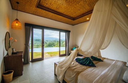 Sidemen Bed & Breakfast | Patal Kikian Villas