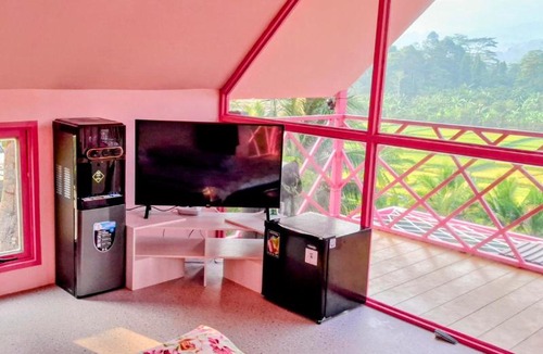 Cinangka House | Pink Glamping Anyer