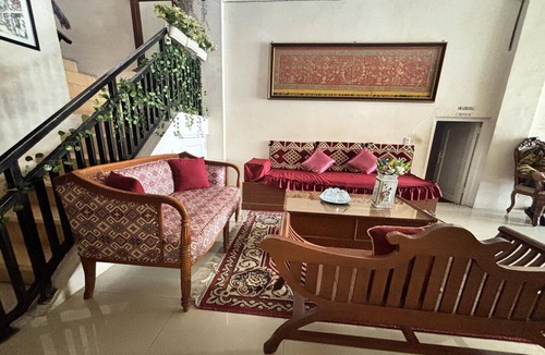 Banda Aceh House | Poma Zainoel Std Double