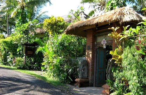 West Selemadeg Hotel | Pondok Pisces Bungalows Balian Beach