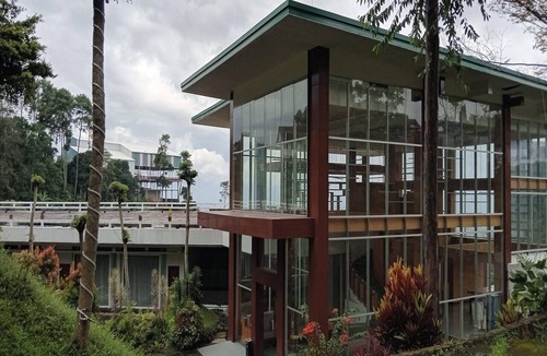 Ciburial House | Pondokan Tjiburial Family Suite Villa