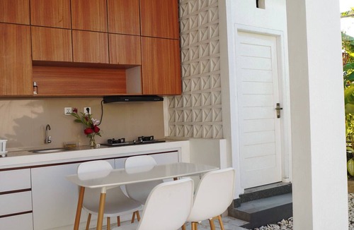 Babakan House | Private 2BR Villa & Pool - Rice Field Views - Canggu