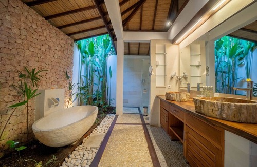 Kayu Putih Villa | Private Infinity Pool | Sunset Deck | Ocean Views