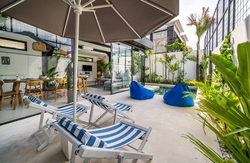 Umalas Villa | Private Pool | Glass-Walled Living | Bathtub Suite