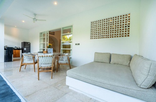 Kemenuh Villa | Private Pool in Jungle Kids Slide Room Ubud