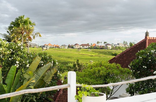 Babakan Villa | Private Pool Rooftop Sunset Space Three Suites